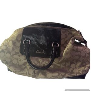 COACH Ashely Signature Satchel F15440